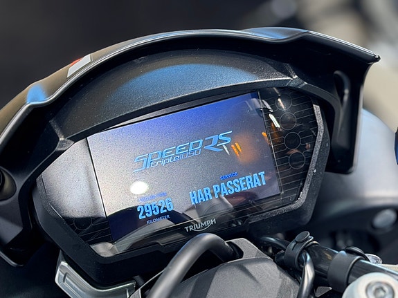 Triumph Speed Triple 1050 15 of 25