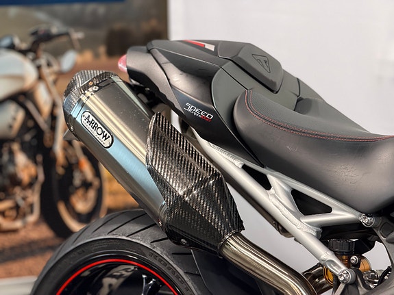 Triumph Speed Triple 1050 24 of 25