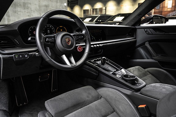 Porsche 911 14 of 30