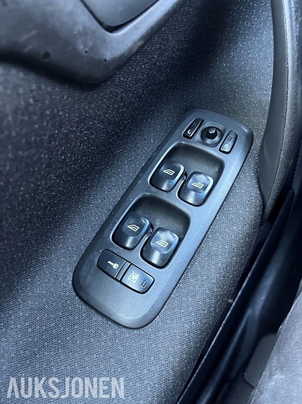 Volvo S60 12 of 13