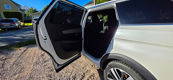 Peugeot 5008 12 of 17