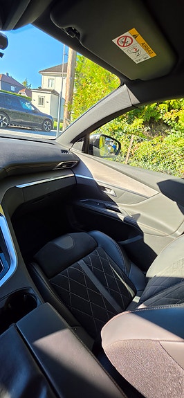 Peugeot 5008 14 of 17