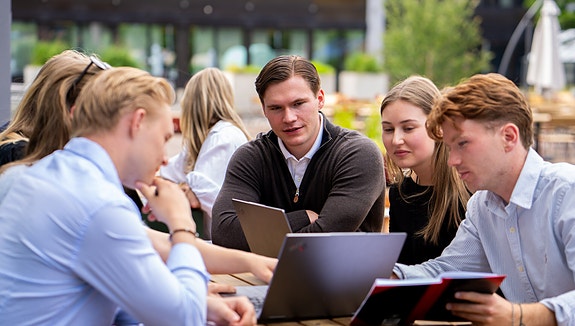Bilde fra arbeidsgiver