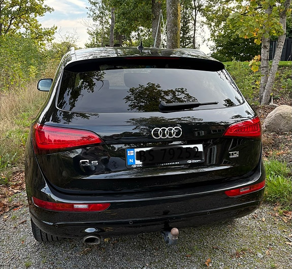 Audi Q5 10 of 18