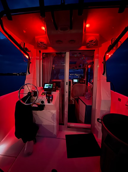 Quicksilver 805 Pilothouse 2020 – Mercury 225 – topputstyrt 9 of 10