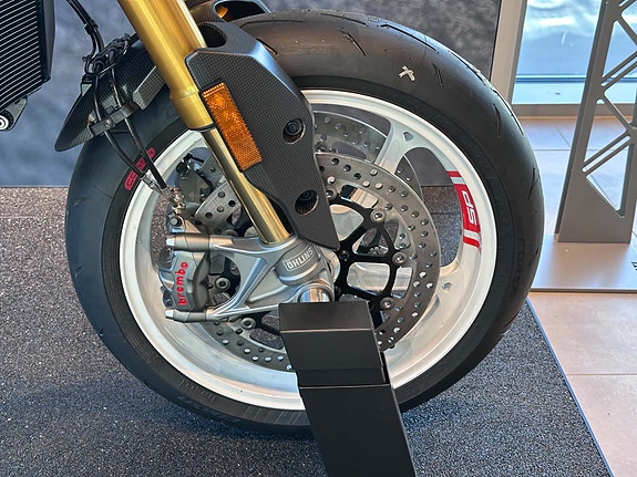Ducati Hypermotard V2 SP - Kampanje! Få med termignoni slip-on 8 of 16