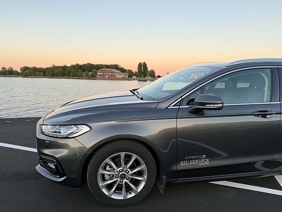Ford Mondeo 28 of 30