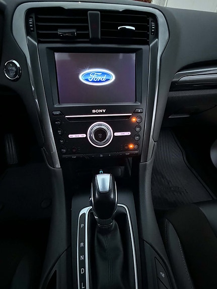 Ford Mondeo 16 of 30