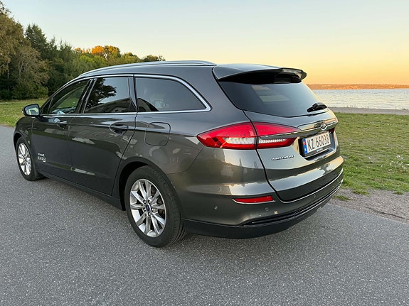 Ford Mondeo 7 of 30