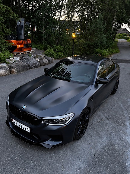 BMW M5 2 of 19