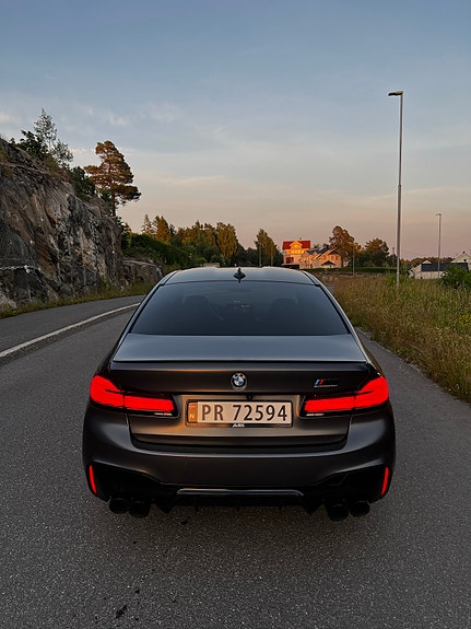 BMW M5 9 of 19