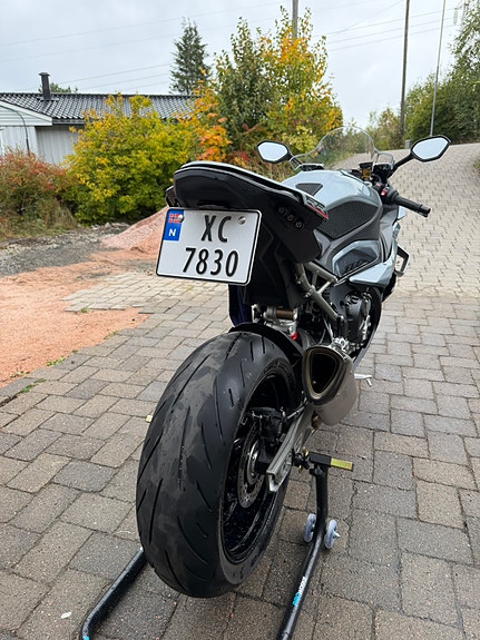 BMW S 1000 RR 4 of 6
