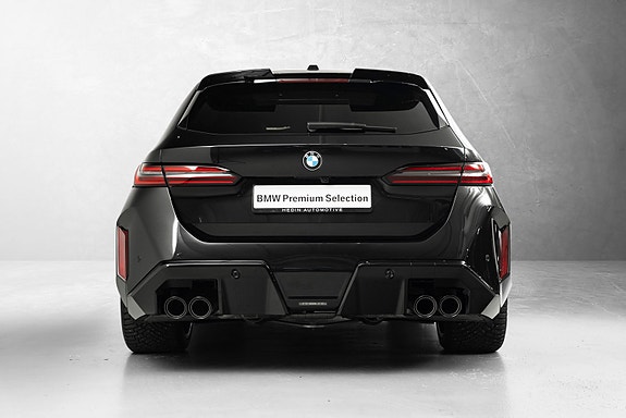 BMW M5 8 of 30