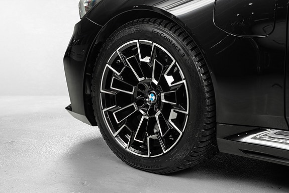 BMW M5 12 of 30