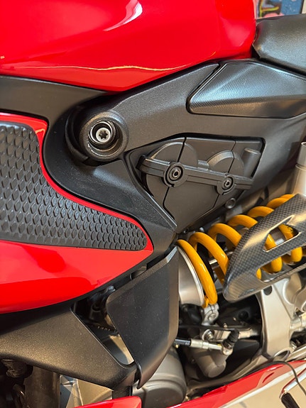 Ducati 1199 Panigale S 7 of 21