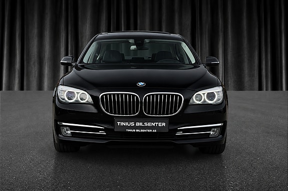 BMW 730d 3 of 28