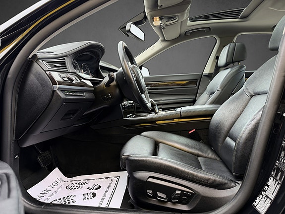 BMW 730d 10 of 28