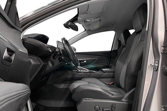 Peugeot 3008 5 of 15