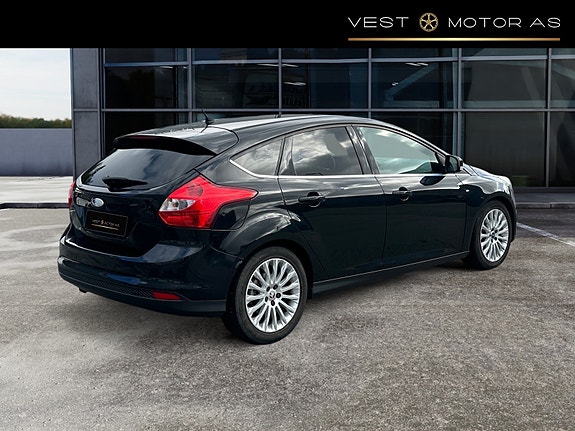 Ford Focus 8 of 27