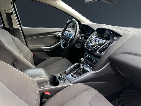 Ford Focus 12 of 27