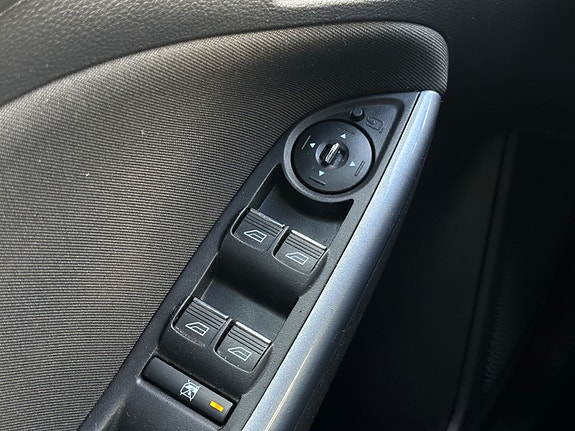 Ford Focus 24 of 27