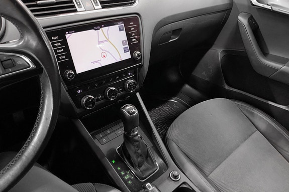 Skoda Octavia 6 of 17