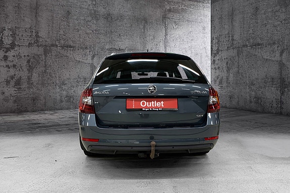 Skoda Octavia 3 of 17