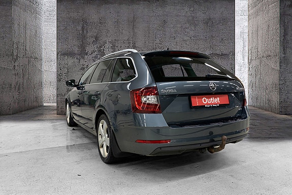 Skoda Octavia 4 of 17