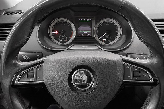 Skoda Octavia 8 of 17