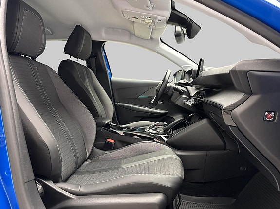 Peugeot e-208 12 of 28