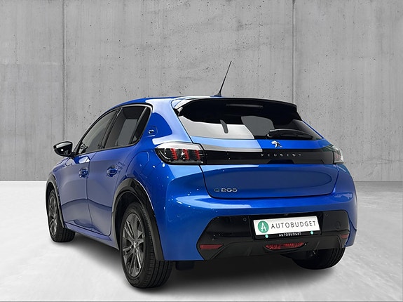 Peugeot e-208 7 of 28