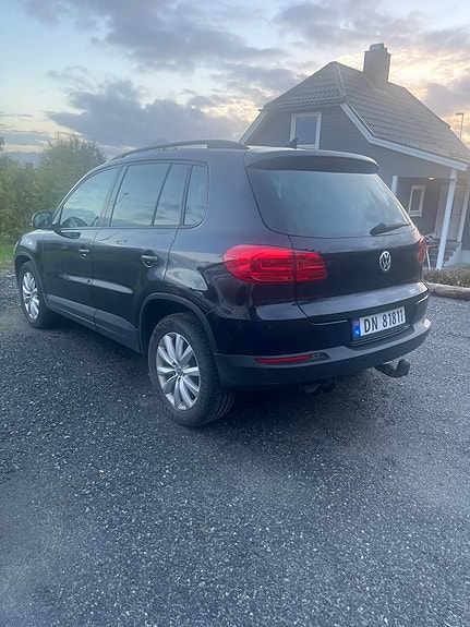 Volkswagen Tiguan 6 of 9