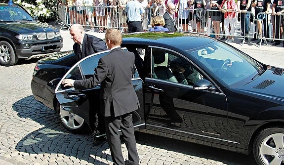 Mercedes-Benz S320 23 of 23