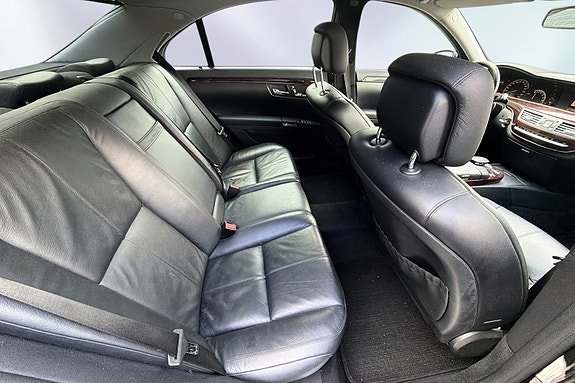 Mercedes-Benz S320 14 of 23