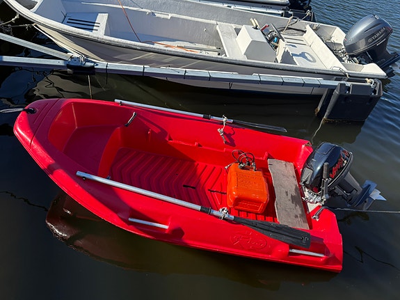 River 290 med Yamaha 9,9 VMAX (15 hk) 3 of 7