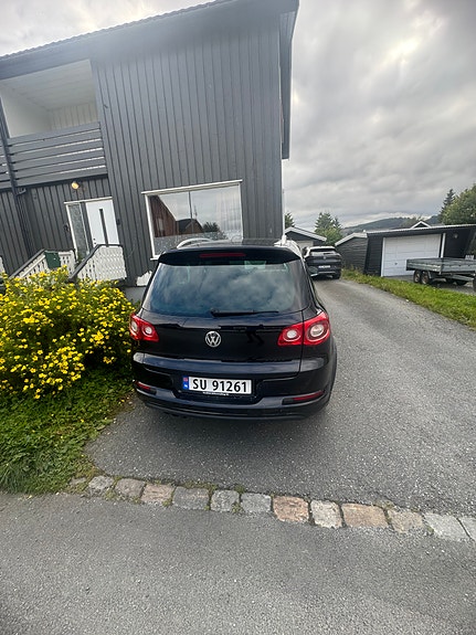 Volkswagen Tiguan 5 of 7