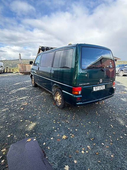 Volkswagen Caravelle 2 of 5