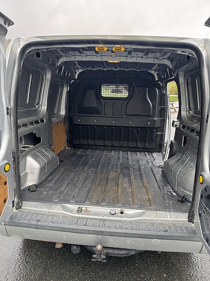 Ford Transit Connect 9 of 9
