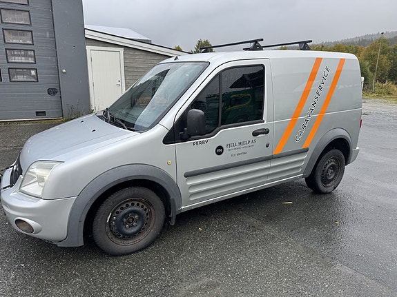 Ford Transit Connect 2 of 9