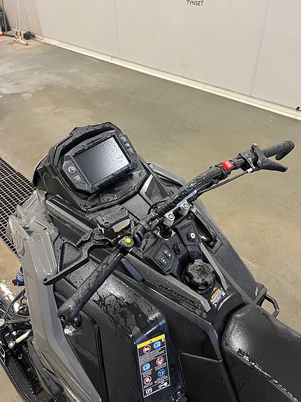 Polaris 9R RMK KHAOS 146, Sjokkpris! 10 of 17
