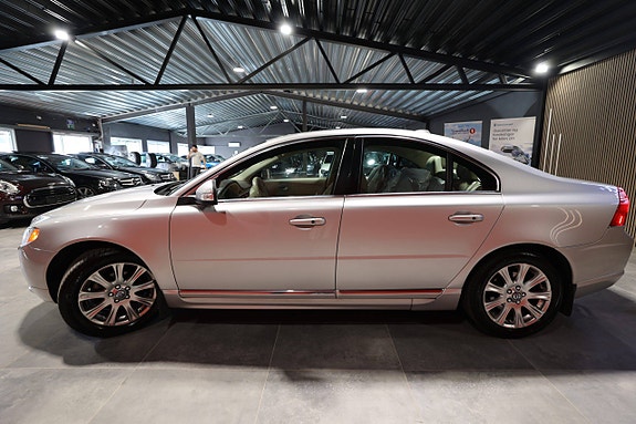 Volvo S80 5 of 30