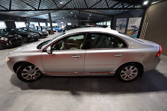 Volvo S80 13 of 30