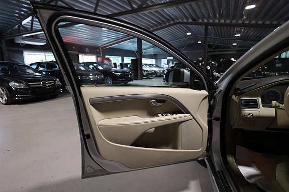Volvo S80 18 of 30