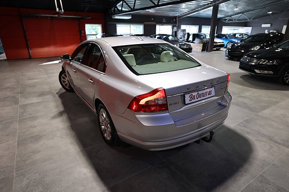 Volvo S80 14 of 30