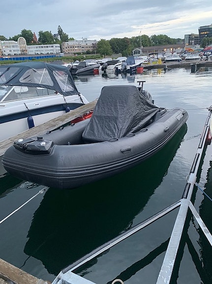 BRIG EAGLE 5 - ALL BLACK - YAMAHA F70 8 of 11