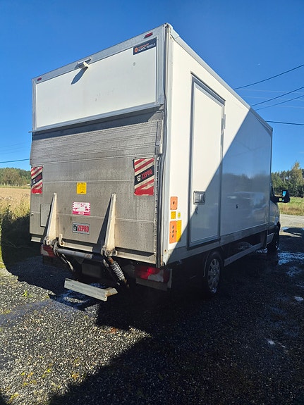 Mercedes-Benz Sprinter 6 of 18
