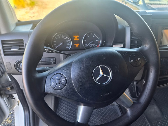 Mercedes-Benz Sprinter 9 of 18