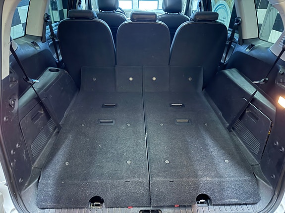 Ford S-MAX 17 of 30