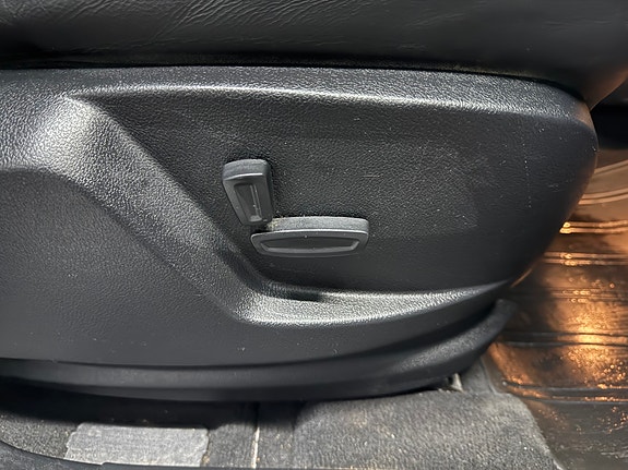 Ford S-MAX 27 of 30
