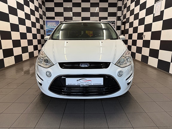 Ford S-MAX 3 of 30